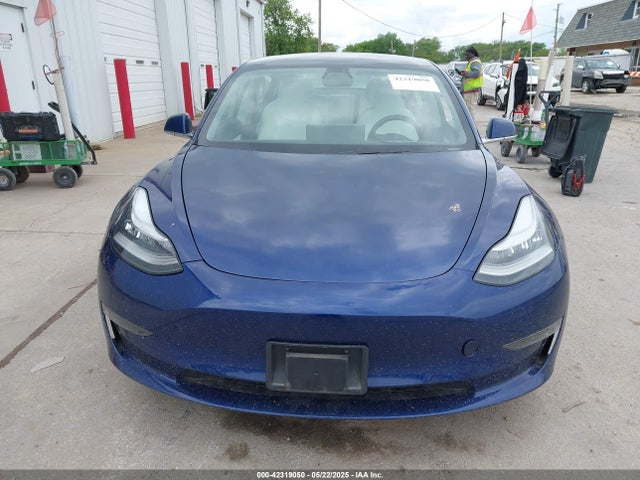 5YJ3E1EB6KF195475 Tesla MODEL 3