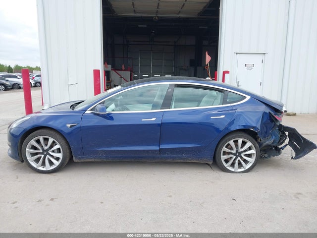 5YJ3E1EB6KF195475 Tesla MODEL 3