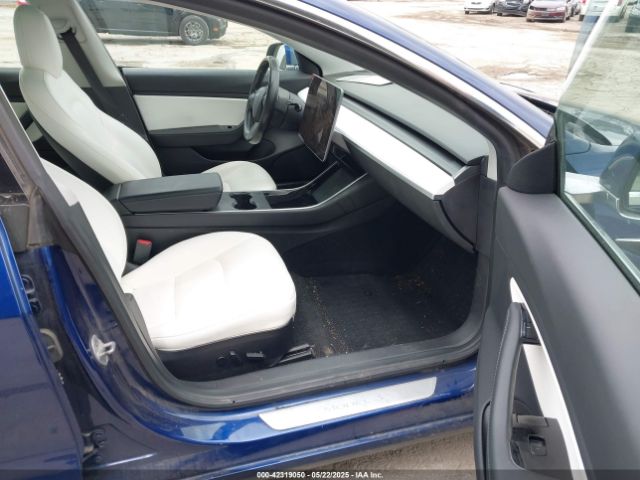 2019 TESLA MODEL 3 5YJ3E1EB6KF195475 Photo 4