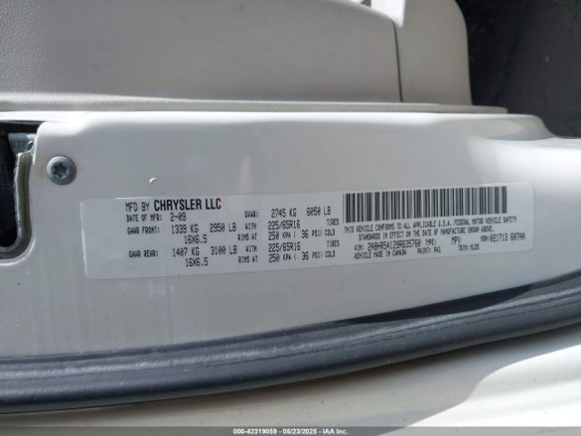 2009 CHRYSLER TOWN & COUNTRY 2A8HR54129R635760 Photo 8