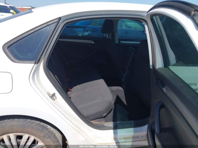 1VWAS7A34EC084536 Volkswagen Passat 1.8t S