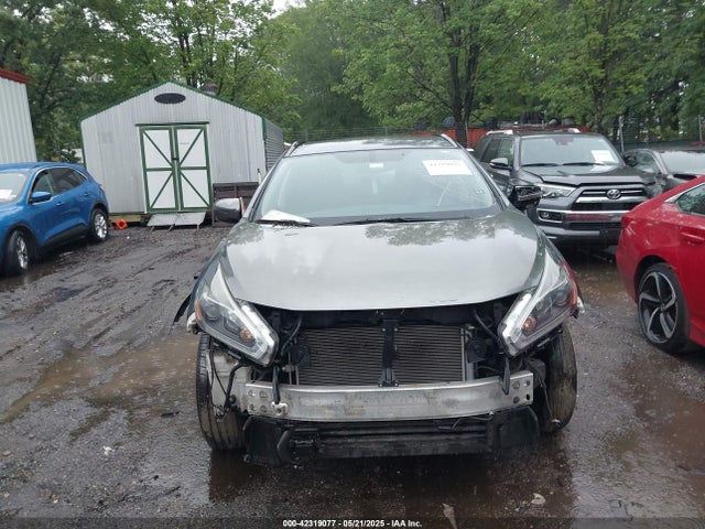 5N1AZ2MH1JN142105 Nissan MURANO SV
