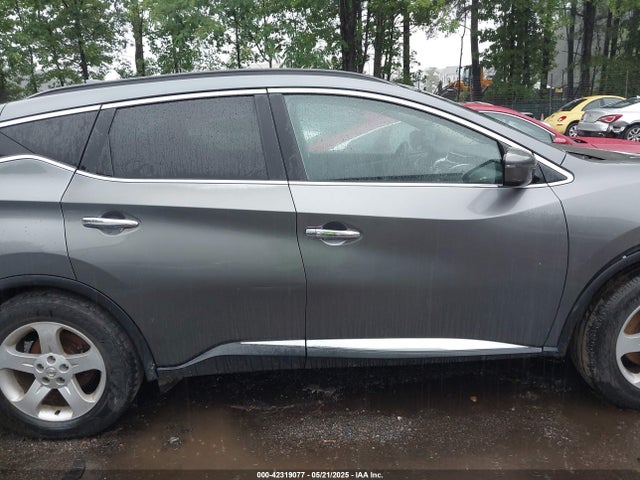 5N1AZ2MH1JN142105 Nissan MURANO SV