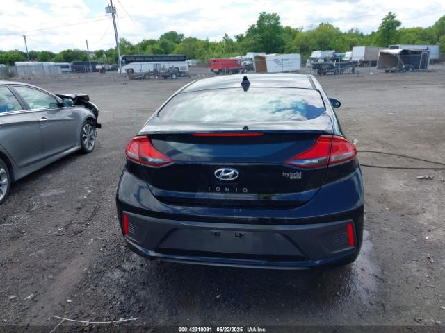 KMHC65LC1HU048279 Hyundai Ioniq Hybrid Blue