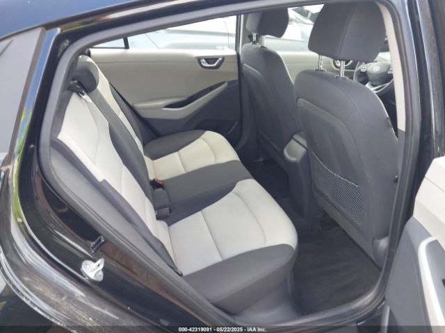 KMHC65LC1HU048279 Hyundai Ioniq Hybrid Blue