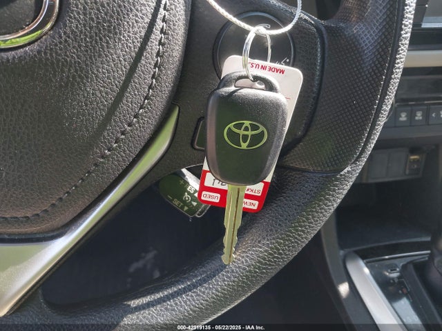 2T1BURHE4GC631268 Toyota COROLLA LE