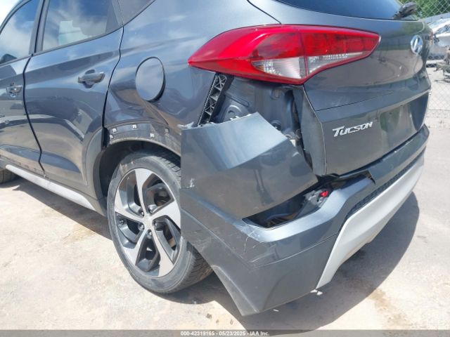 KM8J33A24HU425878 Hyundai Tucson Sport