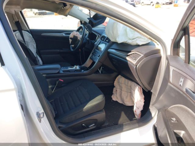2019 FORD FUSION HYBRID 3FA6P0LU3KR182614 Photo 4