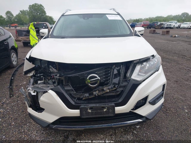 JN8AT2MV4KW399142 Nissan ROGUE SV