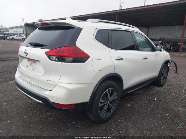 JN8AT2MV4KW399142 Nissan ROGUE SV