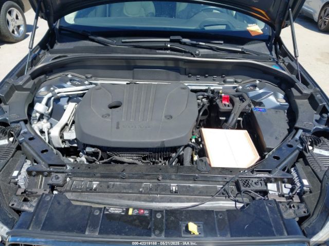 2022 VOLVO XC60 YV4L12RL9N1002850 Photo 9