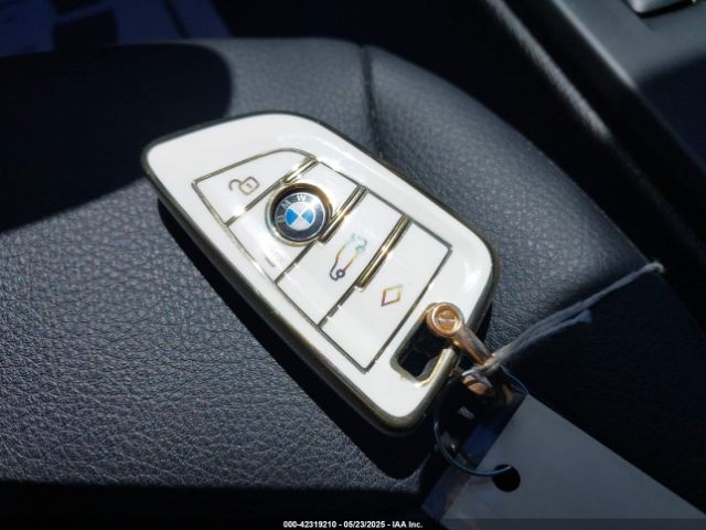 2022 BMW X1 WBXJG9C00N5U64709 Photo 10