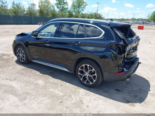 2022 BMW X1 WBXJG9C00N5U64709 Photo 2