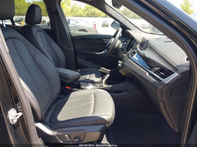 2022 BMW X1 WBXJG9C00N5U64709 Photo 4