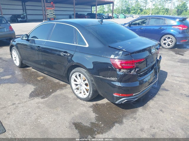 2019 AUDI A4 WAUGMAF46KN004947 Photo 2