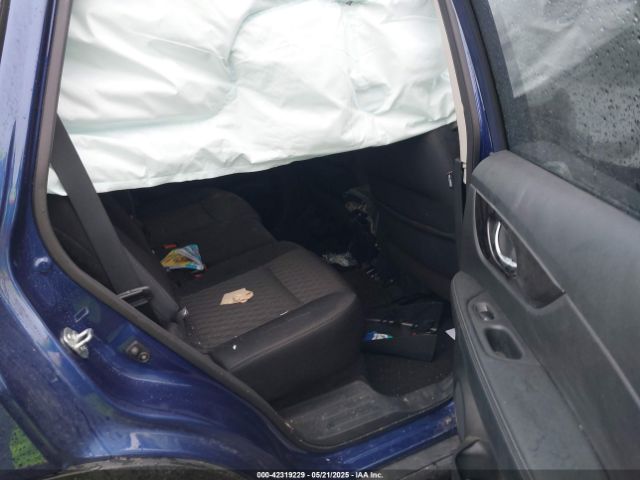 2019 NISSAN ROGUE 5N1AT2MV1KC715461 Photo 7