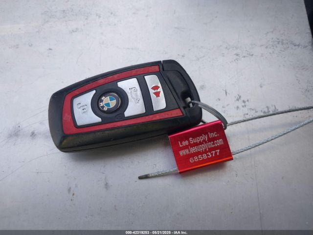 WBA8D9C53JA616383 BMW 330i Xdrive