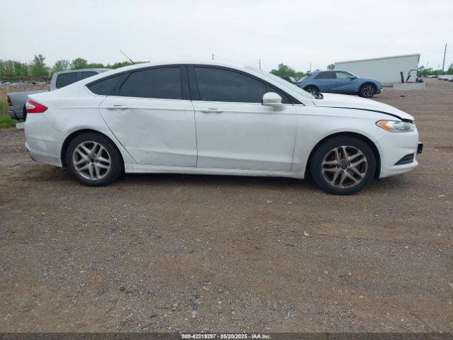 3FA6P0H77GR140327 Ford FUSION SE