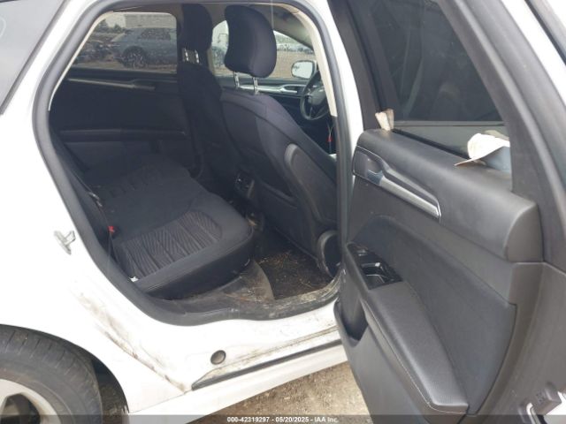 3FA6P0H77GR140327 Ford FUSION SE