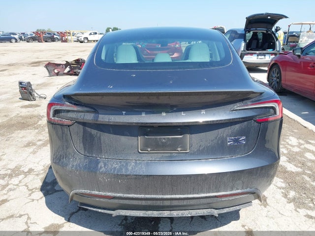 Tesla 2024 2024 5YJ3E1ET6RF869014 Image 15