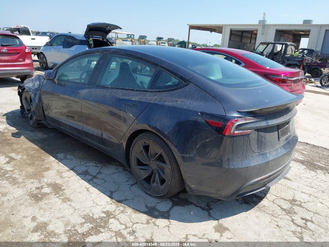 Tesla 2024 2024 5YJ3E1ET6RF869014 Image 3
