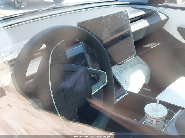Tesla 2024 2024 5YJ3E1ET6RF869014 Image 7