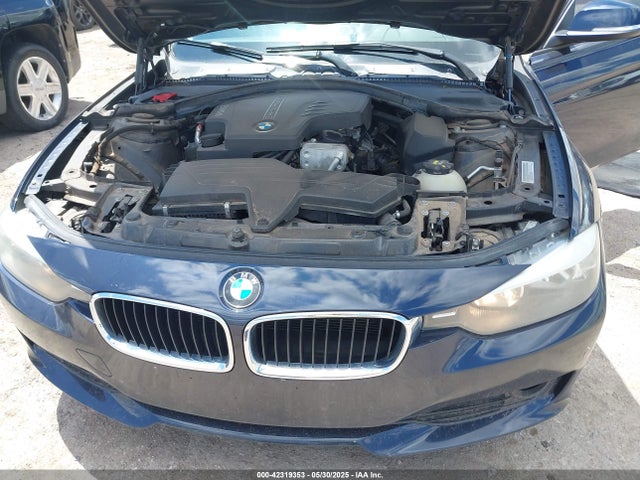 42319353 :رقم المزاد ، WBA3C3G53ENS70757 vin ، 2014 Bmw 320i Xdrive مزاد بيع