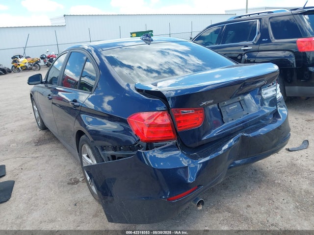 42319353 :رقم المزاد ، WBA3C3G53ENS70757 vin ، 2014 Bmw 320i Xdrive مزاد بيع
