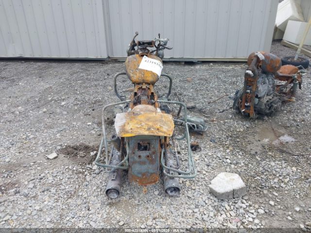 2011 HARLEY-DAVIDSON FLHTCU 1HD1FC414BB632898 Photo 5