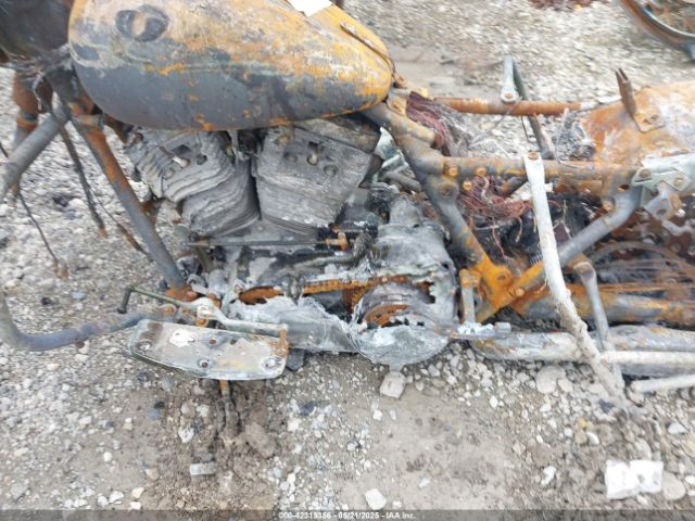 2011 HARLEY-DAVIDSON FLHTCU 1HD1FC414BB632898 Photo 8
