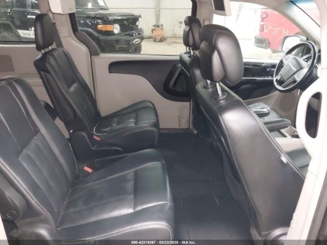 2C4RC1BG8ER138638 Chrysler Town & Country Touring