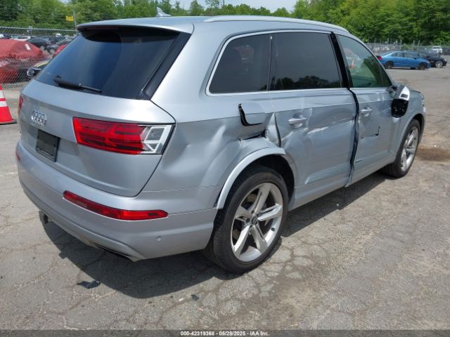 2019 AUDI Q7 WA1VAAF70KD020350 Photo 3