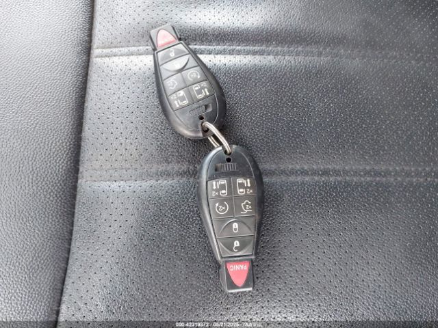 2C4RC1CGXER467159 Chrysler Town & Country Touring-l