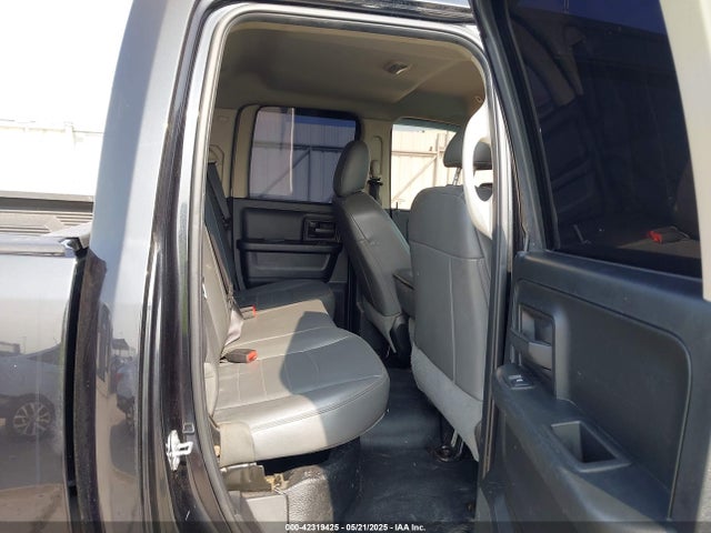 RAM 1500 Tradesman Quad Cab 4x2 6'4 Box 2018 1C6RR6FG6JS339962 Image 8