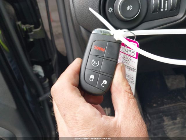 2022 JEEP RENEGADE ZACNJDB19NPN80668 Photo 10