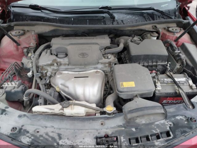 4T1BF1FK0EU762181 Toyota CAMRY SE