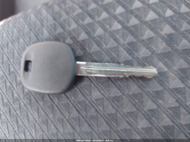 4T1BF1FK0EU762181 Toyota CAMRY SE