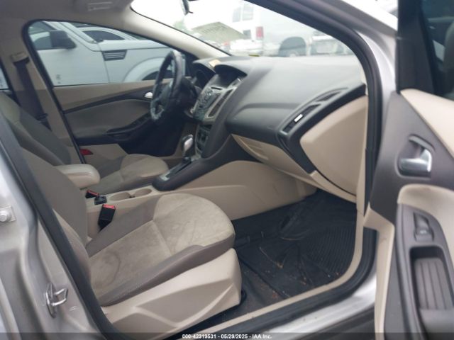 1FADP3F29EL436445 Ford FOCUS SE