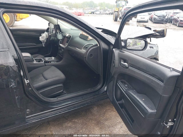 2C3CCAAG4LH203001 Chrysler 2020