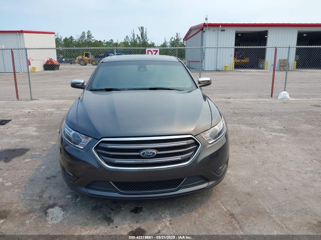 1FAHP2F8XJG129966 Ford Taurus Limited