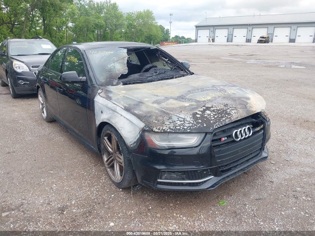 2014 AUDI S4 WAUBGAFL8EA029109 Photo 0