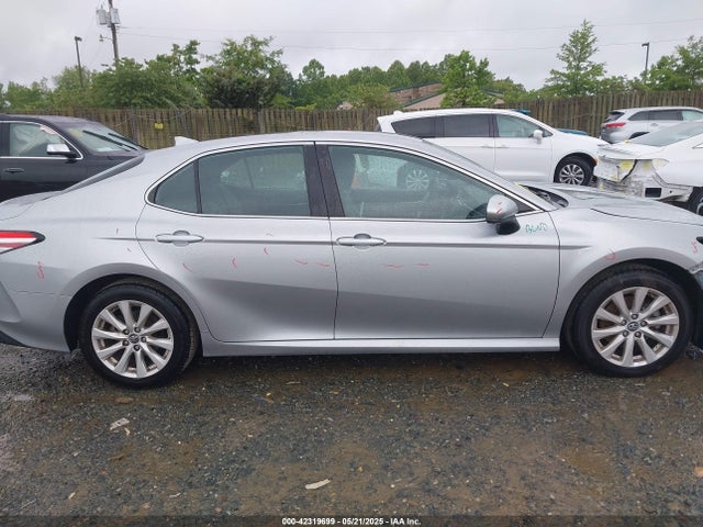 4T1B11HK0KU698215 Toyota CAMRY LE