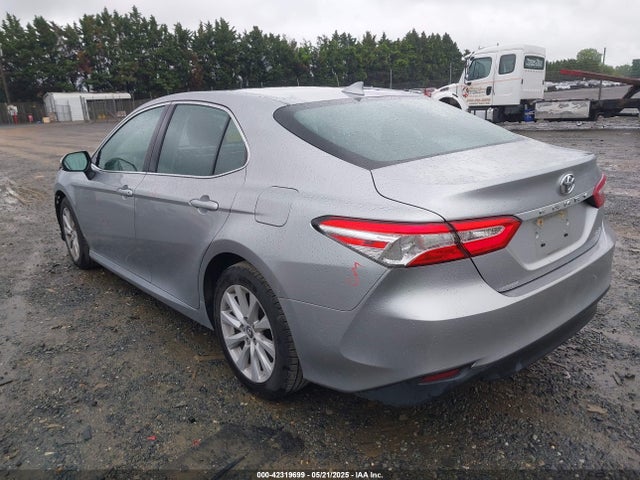 4T1B11HK0KU698215 Toyota CAMRY LE