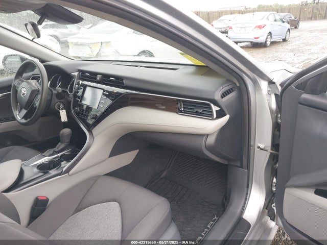4T1B11HK0KU698215 Toyota CAMRY LE