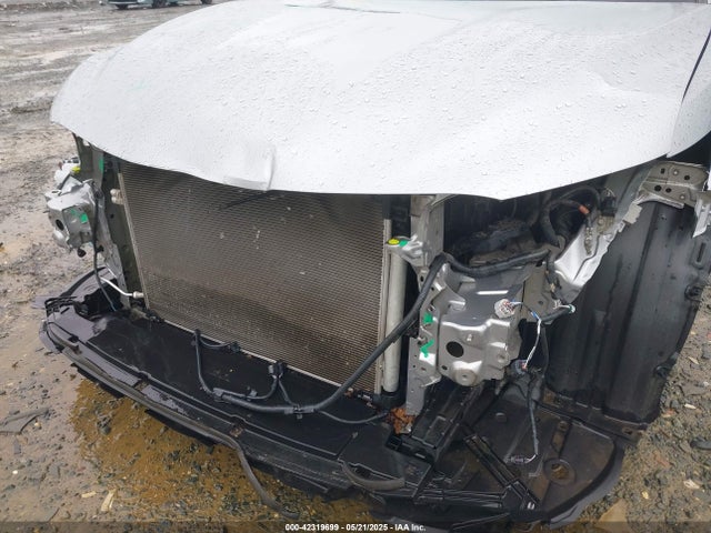 4T1B11HK0KU698215 Toyota CAMRY LE