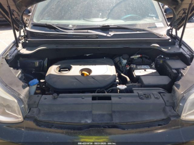 KNDJP3A58E7047027 KIA SOUL +