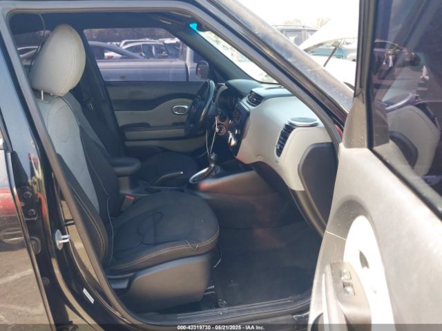 KNDJP3A58E7047027 KIA SOUL +