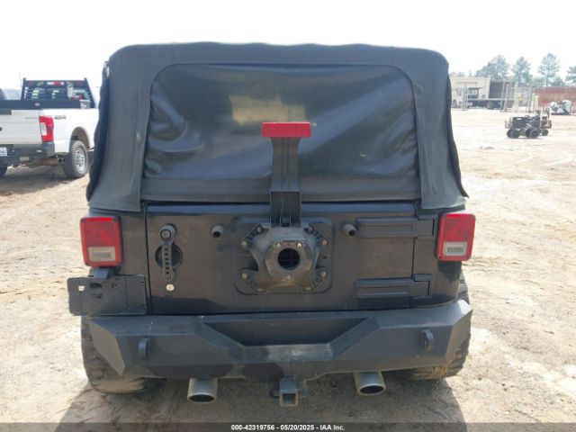 1C4BJWDG3FL659391 Jeep Wrangler Unlimited Sport