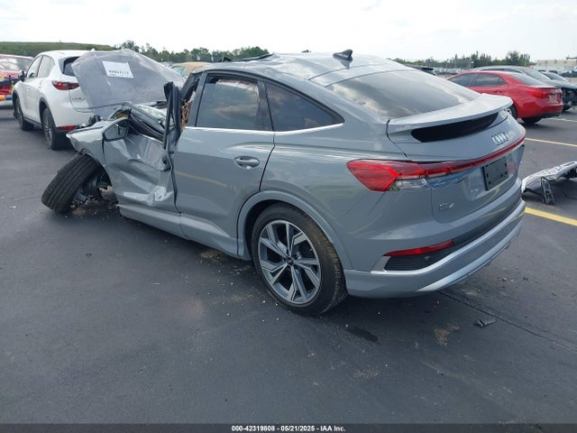 2025 AUDI Q4 SPORTBACK E-TRON WA12UBFZ8SP023867 Photo 2