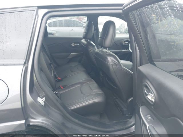 1C4PJMDX8KD333942 Jeep Cherokee High Altitude 4x4